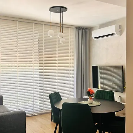 Apartment Sloneczny 23 *